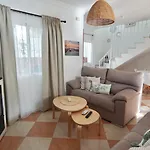 Casa Santo Tomas 18 נרחה