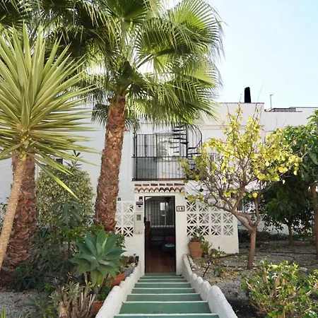 Casa Santo Tomas 18 * Nerja